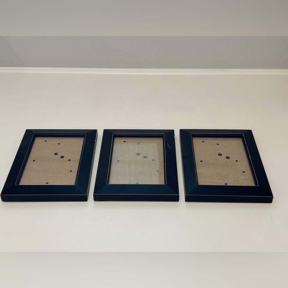 3 pic frames